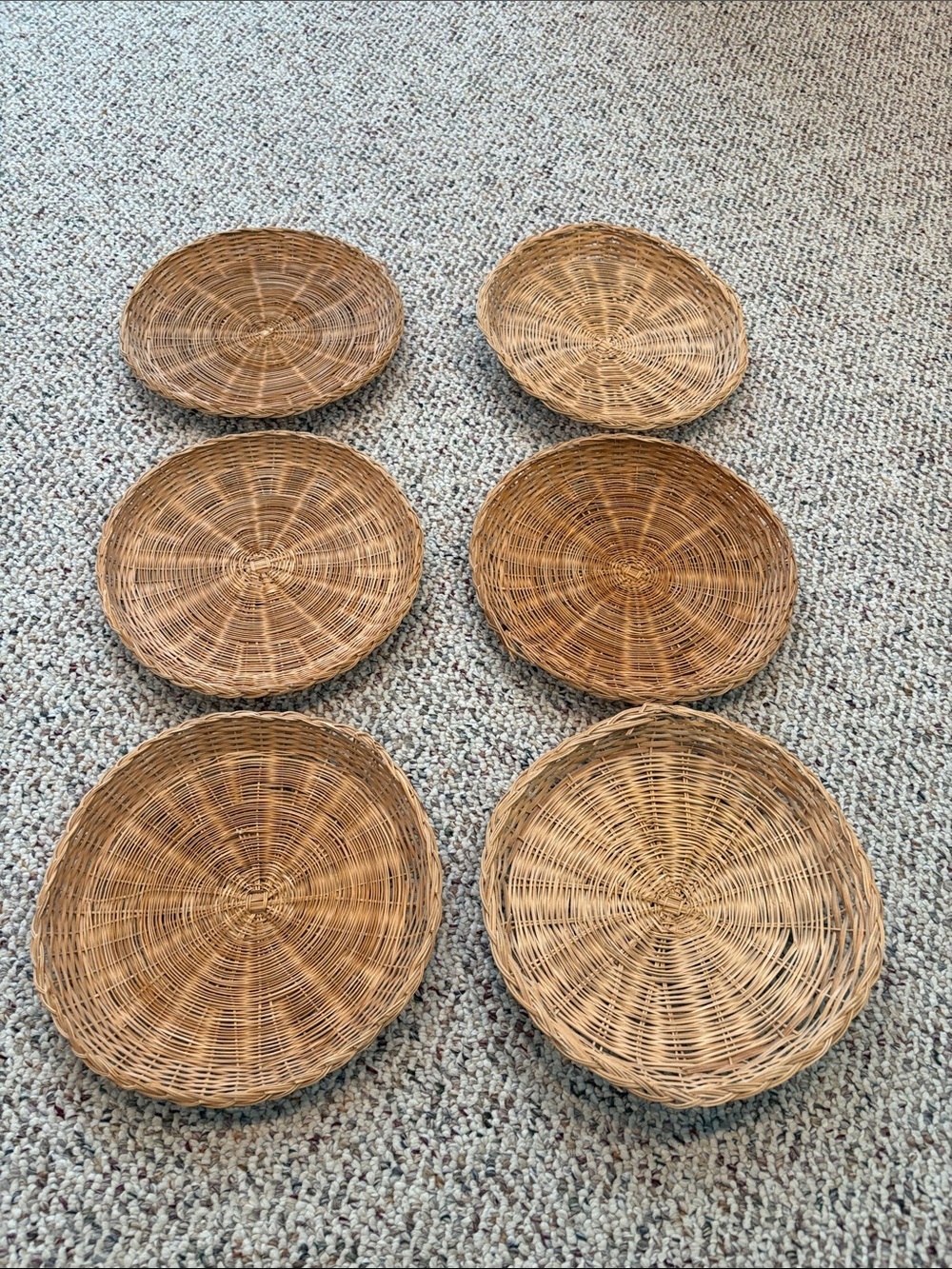 Natural Wicker Round Paper Plate Holders